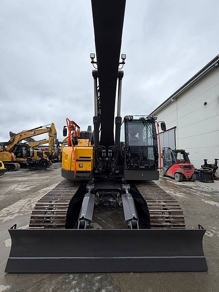 Volvo ECR 235 EL 7 of 9
