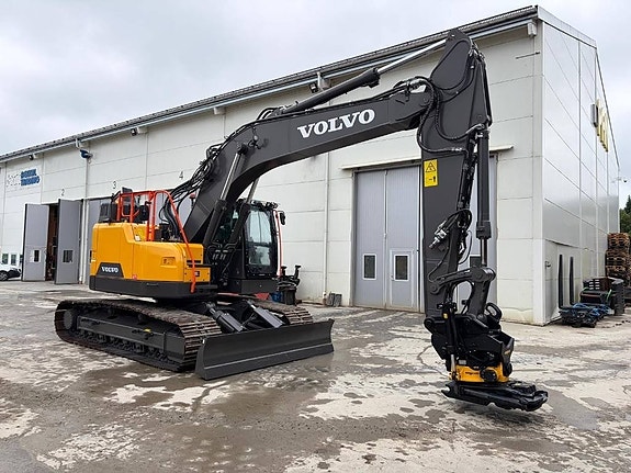 Volvo ECR 235 EL 3 of 9