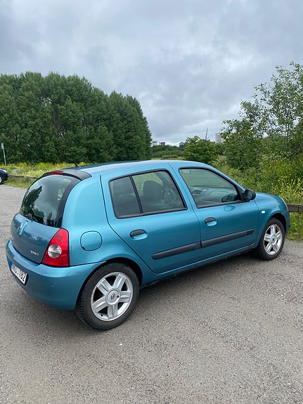 Renault Clio 2 of 5