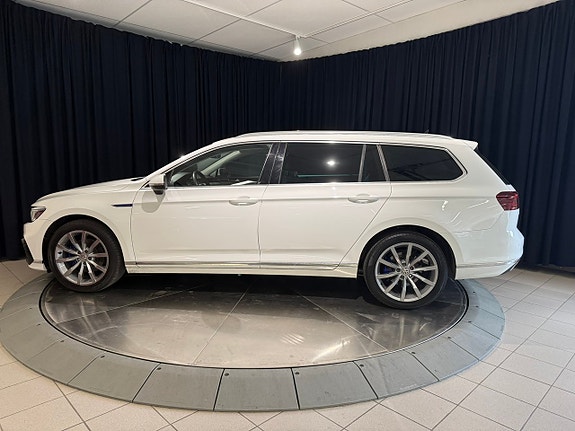 Volkswagen Passat 4 of 5