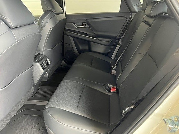Subaru E-Outback 6 of 11