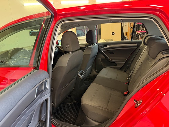 Volkswagen Golf-Serie 10 of 13
