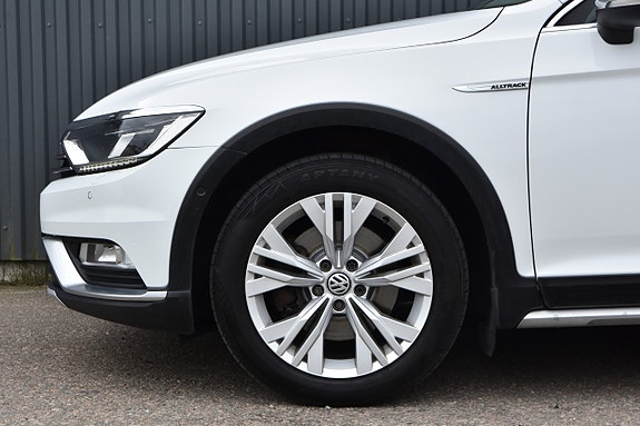 Volkswagen Passat Alltrack 5 of 5