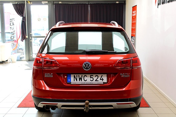Volkswagen Golf Alltrack 15 of 23