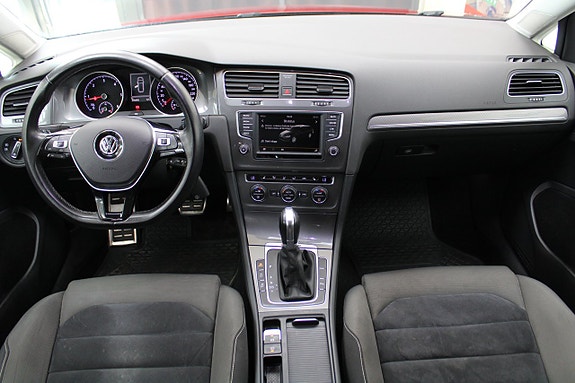 Volkswagen Golf Alltrack 8 of 23