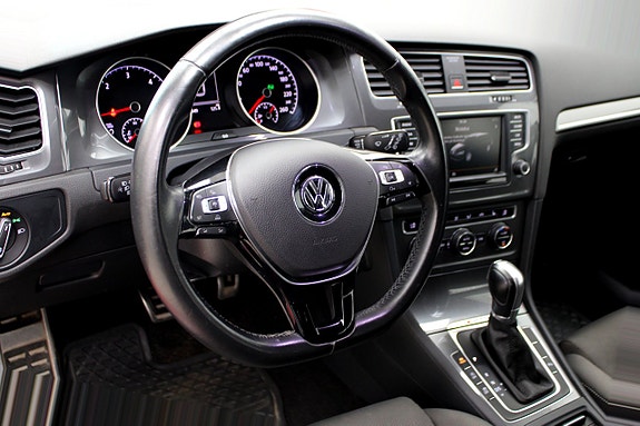 Volkswagen Golf Alltrack 6 of 23