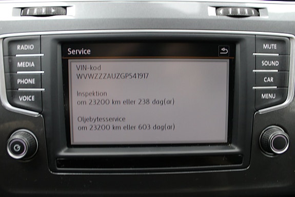 Volkswagen Golf Alltrack 12 of 23