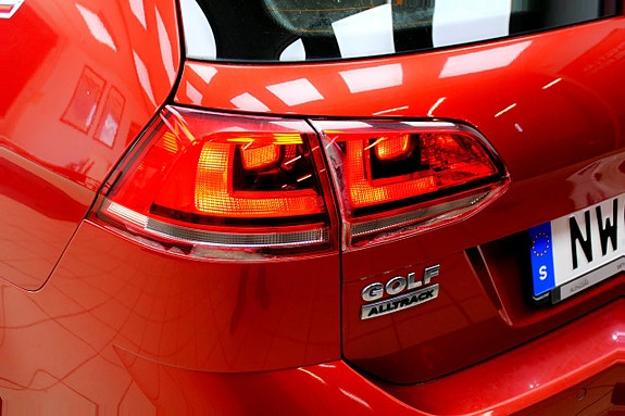 Volkswagen Golf Alltrack 22 of 23