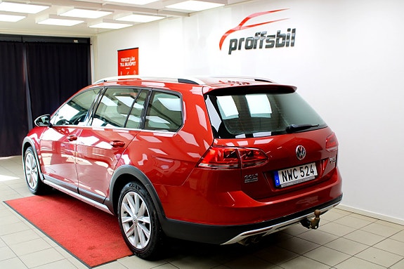 Volkswagen Golf Alltrack 5 of 23
