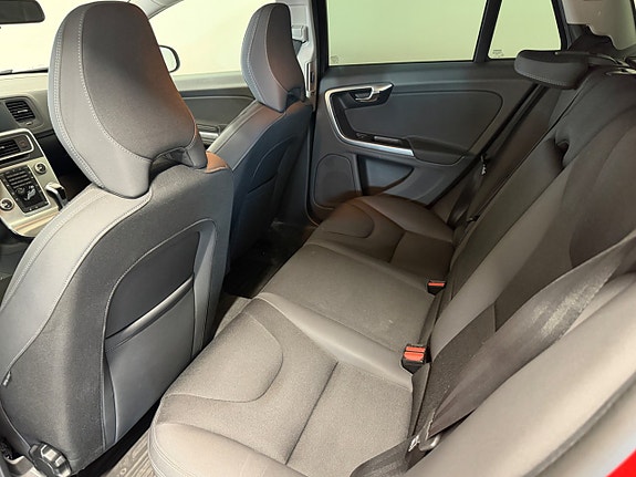 Volvo V60 5 of 5