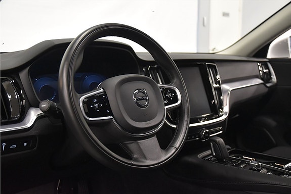 Volvo V60 8 of 24