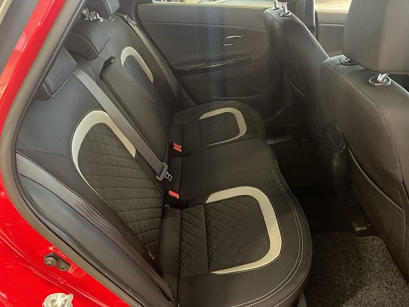 Kia Ceed 8 of 12