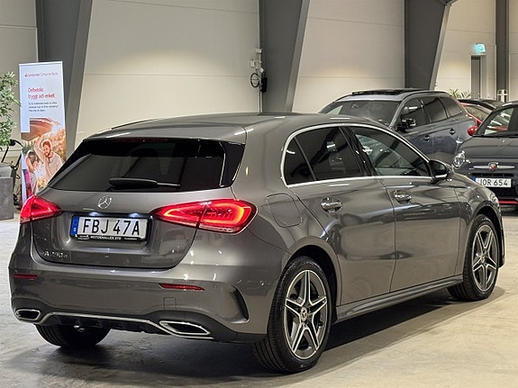 Mercedes-Benz A250 e 3 of 5
