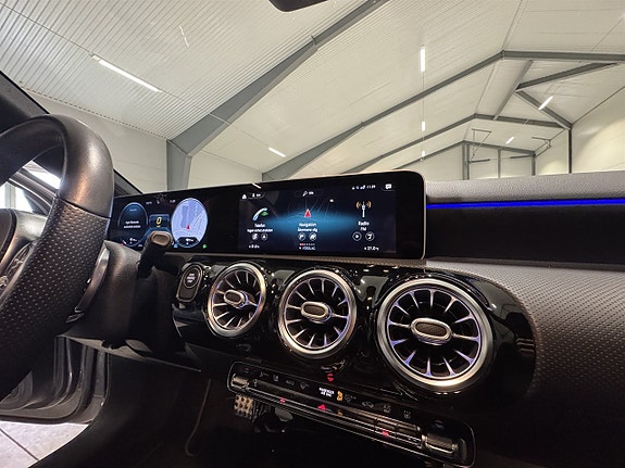 Mercedes-Benz A250 e 10 of 20