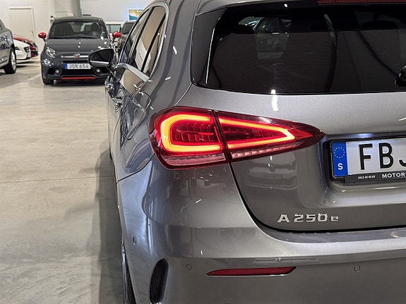 Mercedes-Benz A250 e 7 of 20