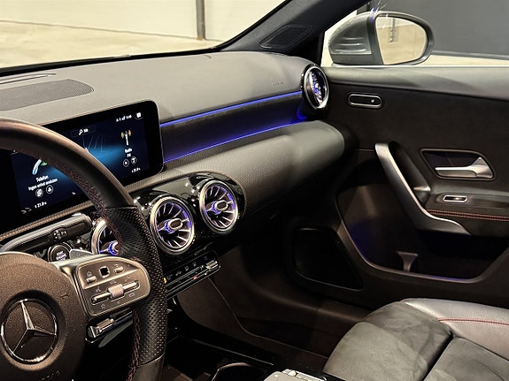 Mercedes-Benz A250 e 15 of 20