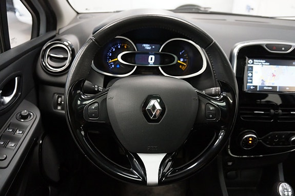 Renault Clio 9 of 17