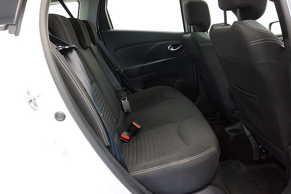 Renault Clio 11 of 17