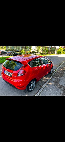 Ford Fiesta 2 of 5