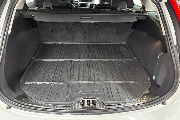 Volvo V60 Cross Country 5 of 22