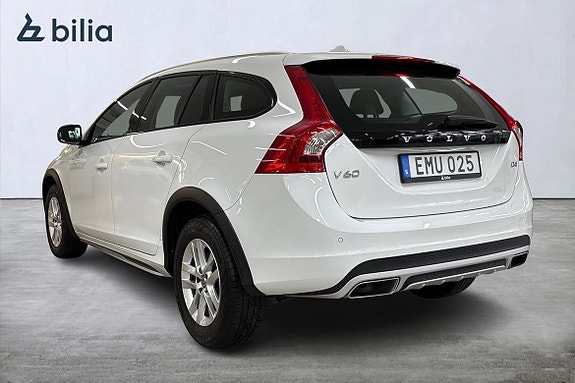 Volvo V60 Cross Country 14 of 21