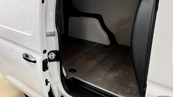 Volkswagen Caddy 11 of 12