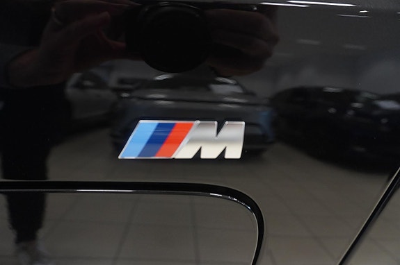 BMW 330e 14 of 19