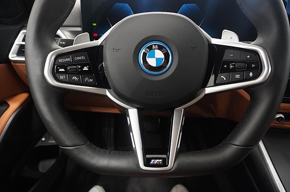 BMW 330e 12 of 19