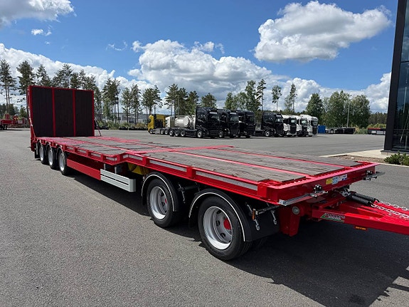 Hakarps - 42 tons maskinvagn med hydraulisk ramp fullbredd 3 of 12