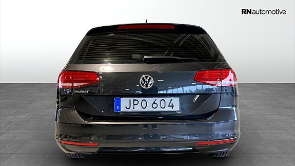 Volkswagen Passat 4 of 5