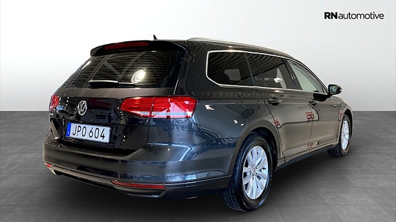 Volkswagen Passat 5 of 5