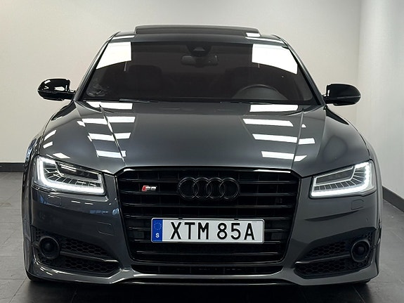Audi S8 16 of 26