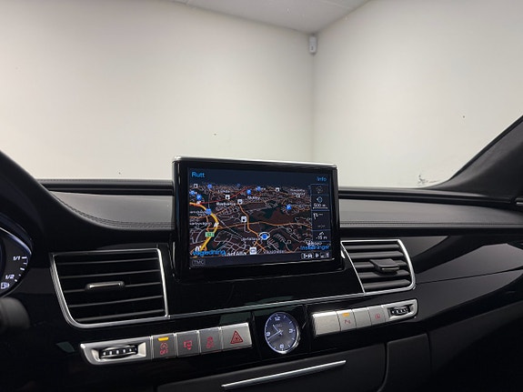 Audi S8 21 of 26