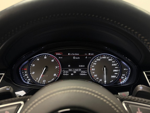 Audi S8 15 of 26