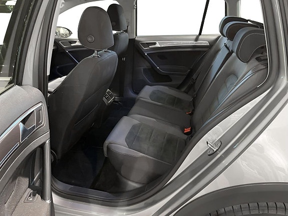 Volkswagen Golf Alltrack 7 of 14