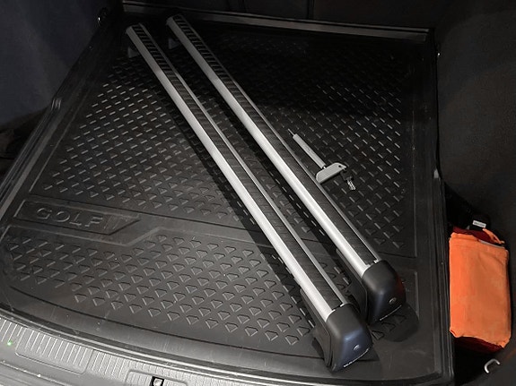 Volkswagen Golf Alltrack 11 of 14