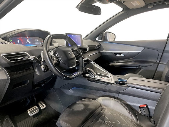 Peugeot 5008 4 of 5