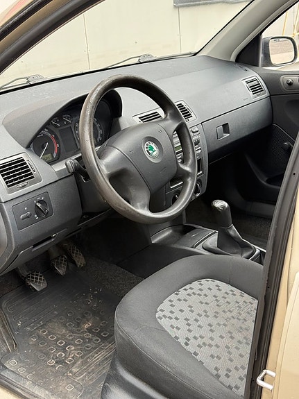 Skoda Fabia 7 of 13