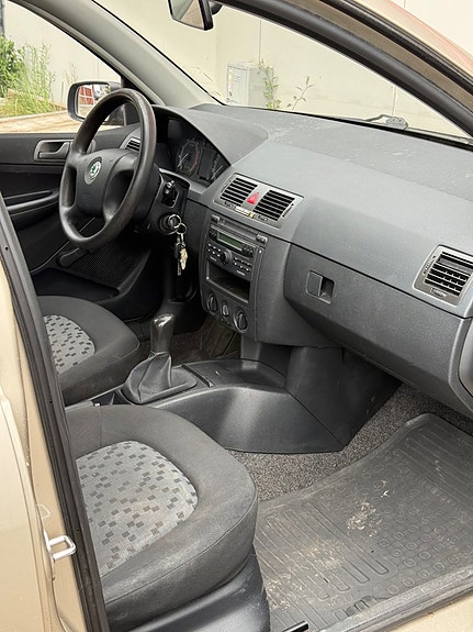 Skoda Fabia 8 of 13