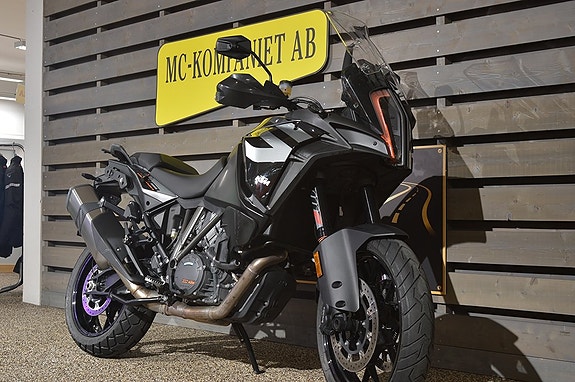 KTM 1290 Super Adventure S 2 of 5