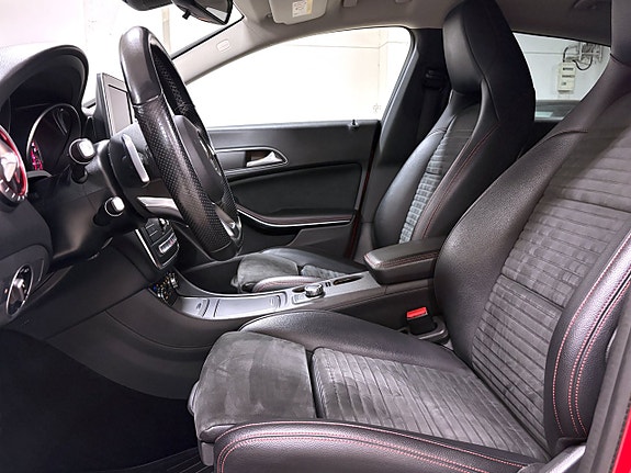 Mercedes-Benz CLA220 d 4 of 5