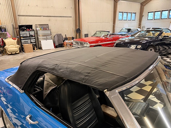 Ford Mustang 16 of 21