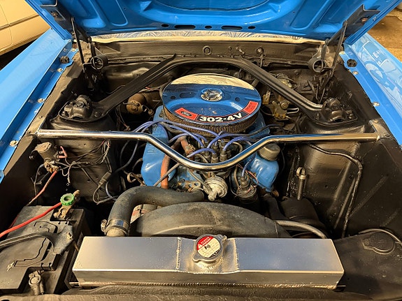 Ford Mustang 21 of 21
