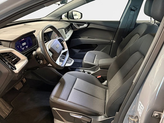 Audi Q4 e-tron 9 of 17