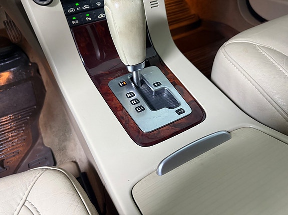 Volvo V70 12 of 14
