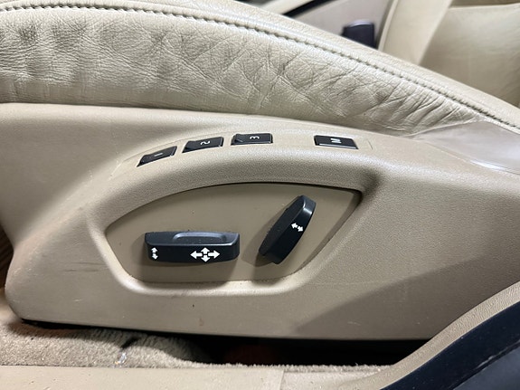 Volvo V70 13 of 14