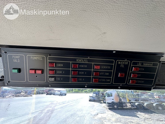 Brandbil Volvo F12 intercooler 4x4 Dubbelhytt 19 of 27