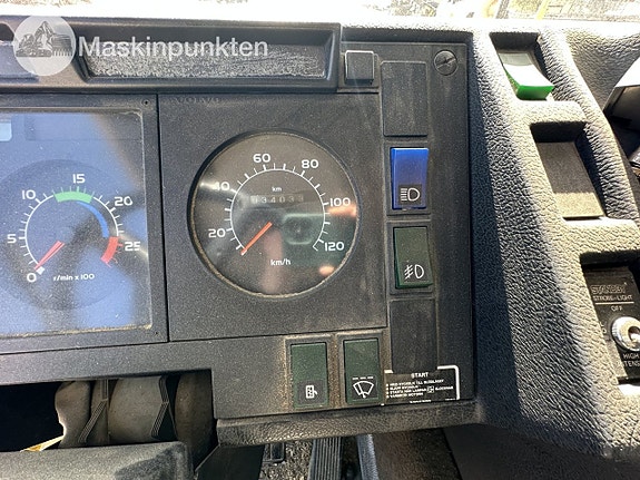 Brandbil Volvo F12 intercooler 4x4 Dubbelhytt 26 of 27
