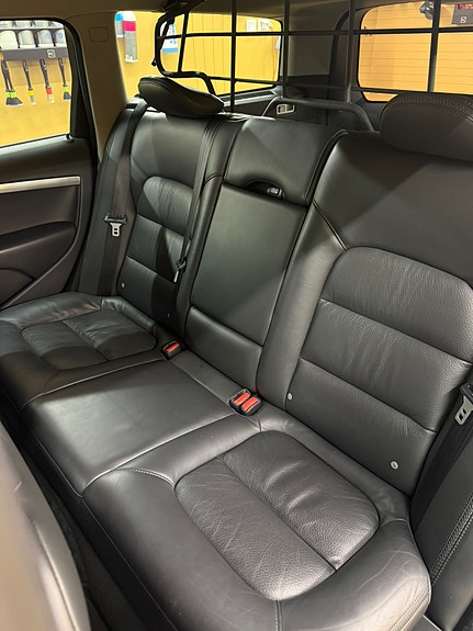 Volvo XC70 6 of 6