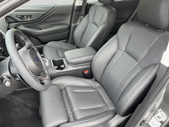 Subaru Outback 9 of 12